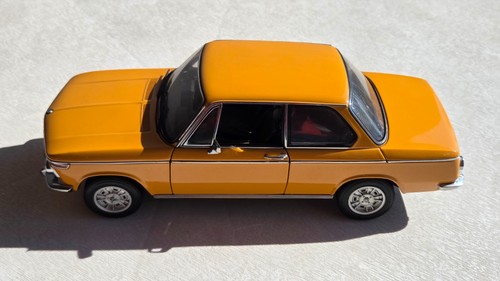 Bmw 2002 ti - bmw, (autoart)
