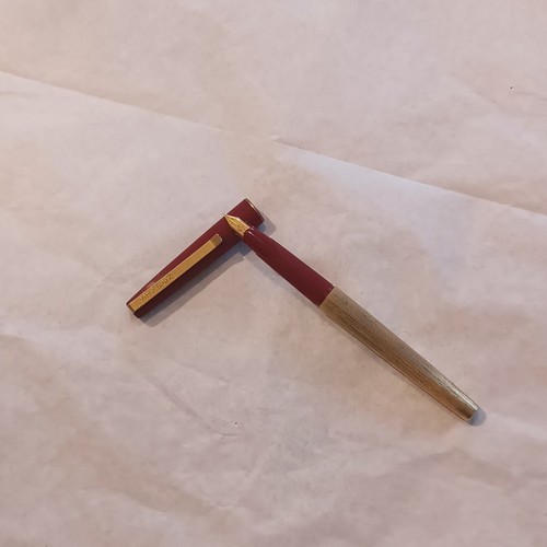 Stylo plume stypen rouge or - et,