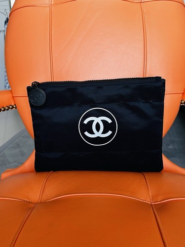 Beauty pouch chanel nylon - beauty,