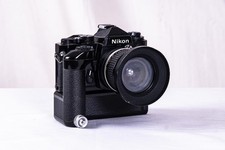 Nikon FE2 black + MD12 VERY