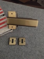 COPPIA MANIGLIA PORTA "FUTURA