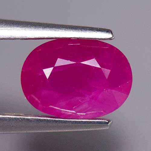 Rubino birmano 57ct - rubino, 1,57ct