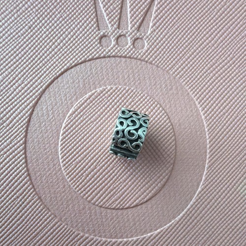 Pandora pre owned swirl