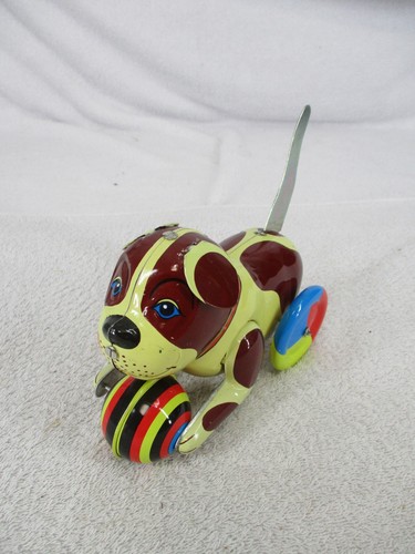 Cucciolo latta cane - di,
