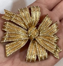 Spilla vintage Ciner fiocco