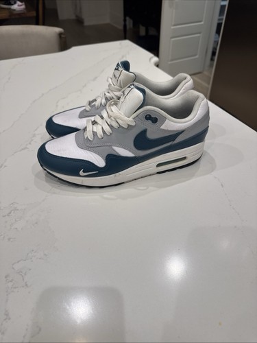 Nike air max lv8 - max, "dark