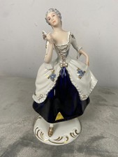 Royal Dux 139 Elegante Signora