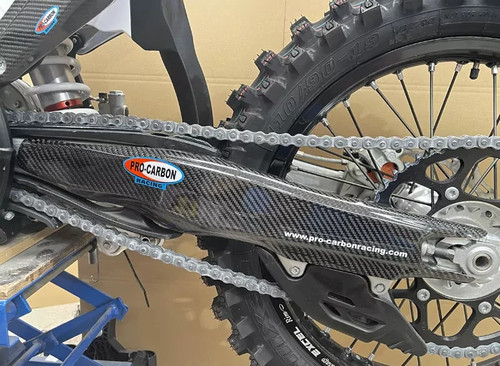Protezioni forcellone carbonio