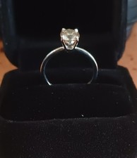 Anello Solitario Oro Bianco  con Diamante Naturale 1,05 Carati Certificato IGI