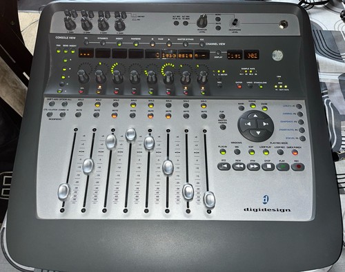 Mixer digidesign 002 - 002, studio