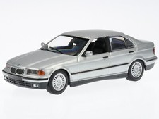 BMW e36 Limousine 1992 argento