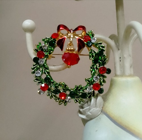 Spilla ghirlanda natale - di,