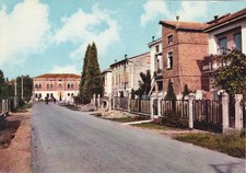 Modena, Novi, Via de Amicis