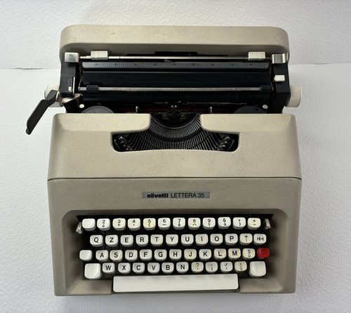 Macchina scrivere olivetti - da,
