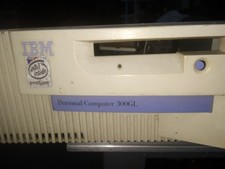 IBM Personal Computer 300PL PENTIUM IIl 500MHZ 32MB RAM HDD WINDOWS 98 RETRO REA