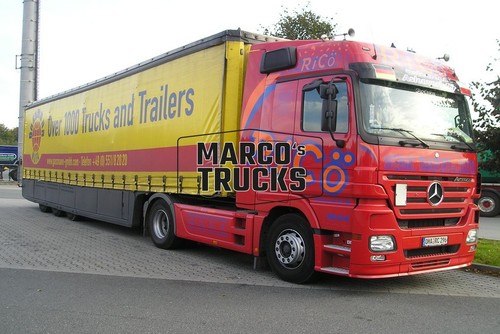 Foto camion mercedes benz - foto,