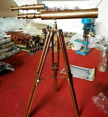 Telescopio nautico con