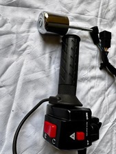 GRUPPO  INTERRUTTORI ORIGINALE COMPLETO DESTRO BURGMAN 650 EXECUTIVE (2019)