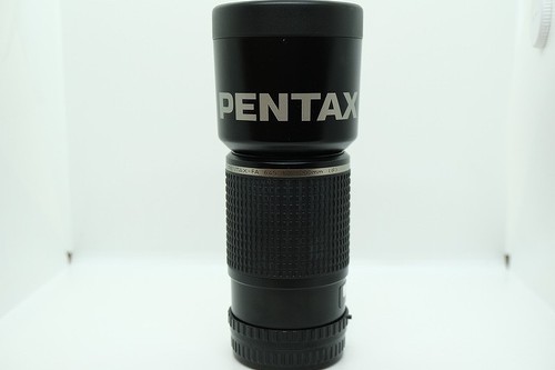 Obiettivo fotocamera medio