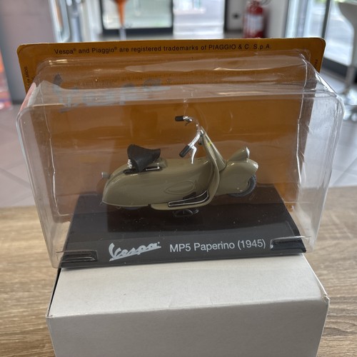Vespa mp5 paperino - vespa,