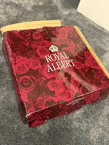 Nuovo royal albert - royal, doulton