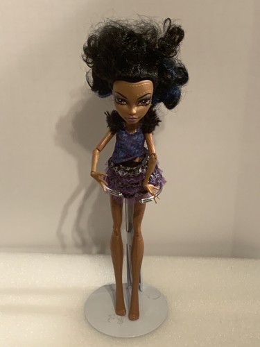 Monster high dance - high,