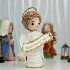 Bambola all'uncinetto angelo