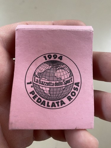 Spilla pins gazzetta - spilla,