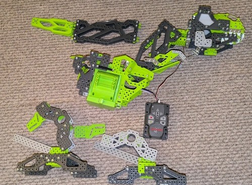 Meccano tech meccasaur robot - meccasaur,