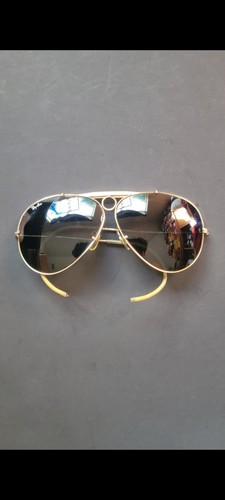 Nice vtg ray ban - nice, hole