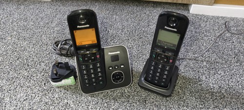 Coppia telefoni e - telefoni,