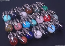 Collana con ciondolo a sfera