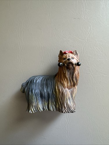 Nice yorkshire terrier resin - nice,