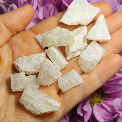 Natrolite crystal - natrolite,