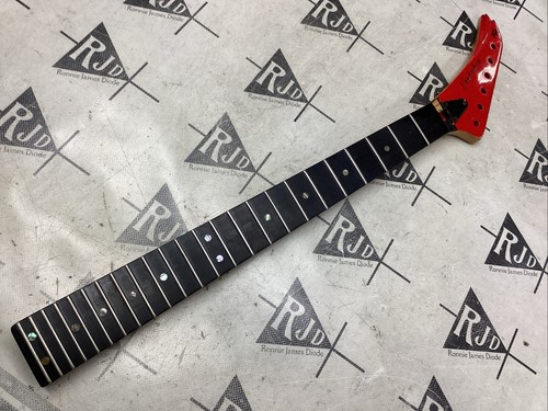 Chiusura collo chitarra
