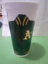 VINTAGE OAKLAND ATHLETICS A’s PLASTIC ICEE Coca Cola SOUVENIR CUP vecchio LOGO