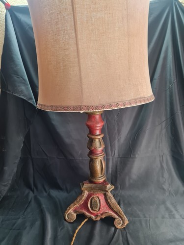 Antica lampada legno - di,