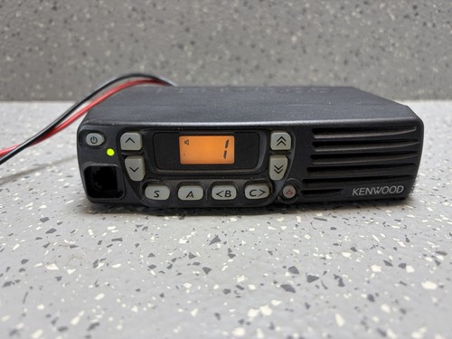 Kenwood 8162e radio uhf - fm,