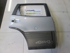 821007F630 PORTA POSTERIORE DESTRA LEGGERMENTE DANNEGGIATA NISSAN TERRANO II 3.0