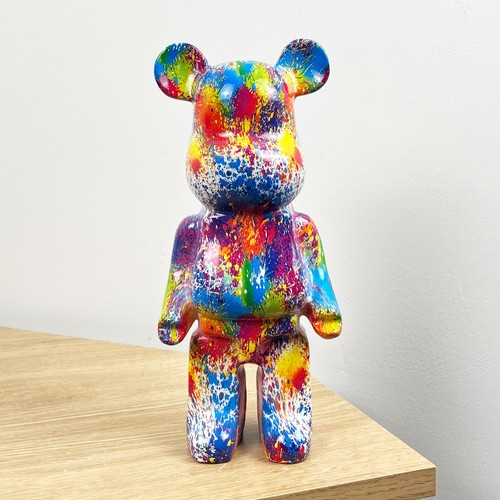 Statua scultura orso mattone