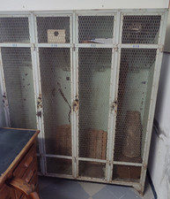 MOBILE INDUSTRIALE SPOGLIATOIO ANNI 30 ORIGINALE INTROVABILE 