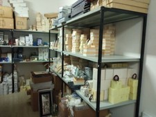 137 Scaffali Modulari in metallo usati + Telai di Fissaggio + Ganci in Metallo