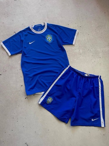 Nike brasile 2006 soccer kit - brasile,