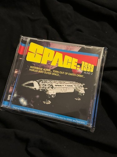 Space 1999 year - -, barry