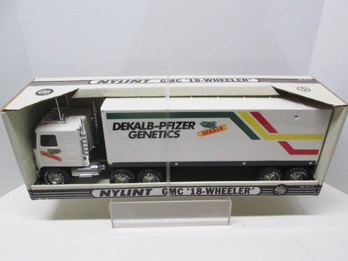 Vintage nylint dekalb - vintage, dekalb-pfizer