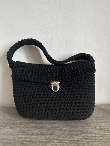 Borsa all uncinetto fatta - fatta, a