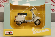 MAISTO 1/18 - VESPA P 200 E -