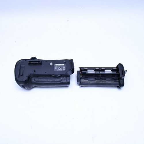 Nikon battery grip - battery,