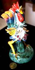 GALLO IN CERAMICA H CM 18. REALIZZATO A MANO IN CERAMICA COLORATA. SICILIA