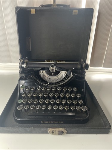 Macchina scrivere portatile - macchina,